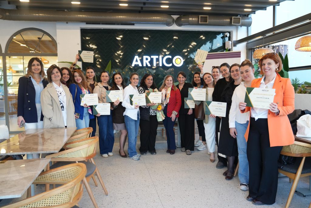 İZİKAD’DAN SÜRDÜRÜLEBİLİR GASTRONOMİ ATÖLYESİ ATIKSIZ SOFRALAR